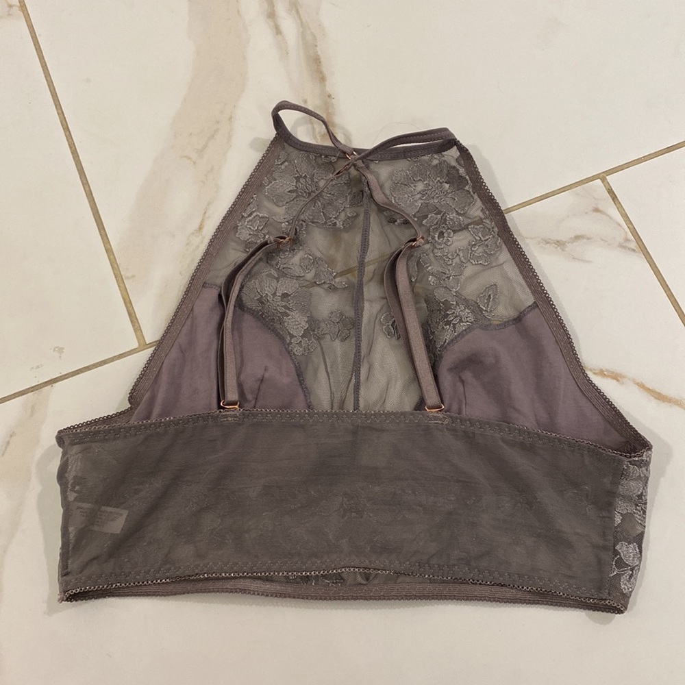 VINTAGE LACE HALTER - Picture 3 of 4